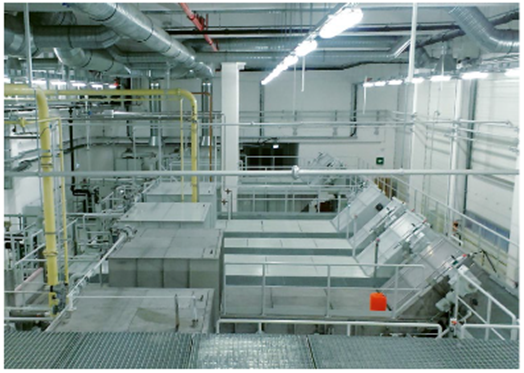 Filtr chladiva používaný k centrálnímu čištění chladiva pro několik obráběcích strojů. Univerzální centrální filtr pro krátké třísky a piliny